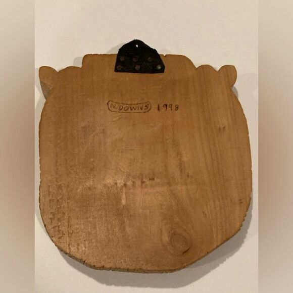 Vintage 1998 Creepy Wooden Hand Carved Beast Animal Face Wall Plaque - Picture 4 of 11